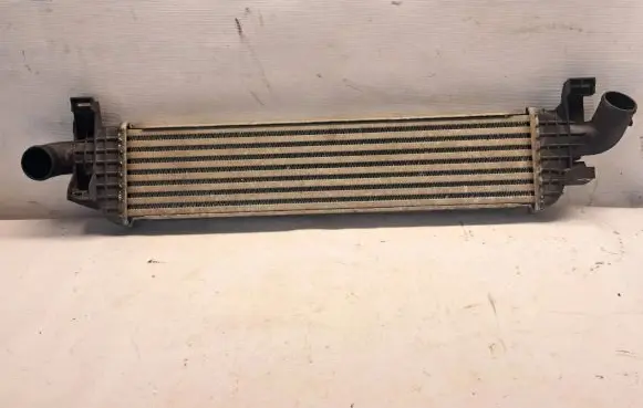 Volvo V50 Intercooler radiator 4N5H9L440VF