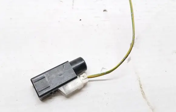 Mazda Premacy Sensor K7570CB82