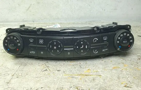 Mercedes-Benz E W211 Climate control unit 2118300085 H24400055010