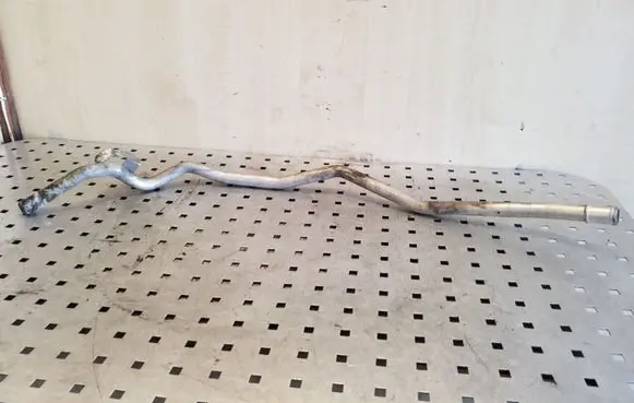 Volkswagen Touareg I Engine coolant pipe/hose