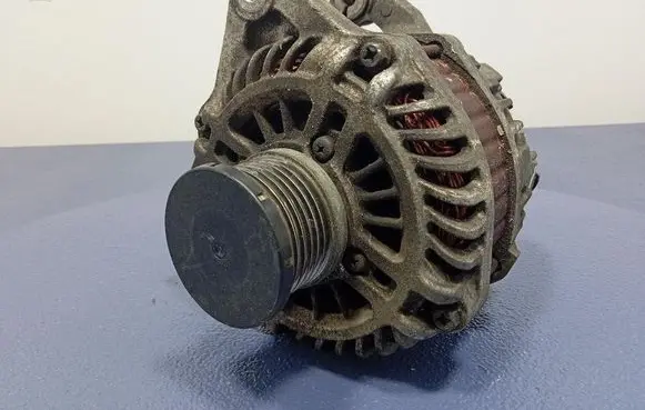 Nissan Qashqai Generator/alternator 23100JD200