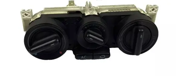 Volkswagen PASSAT B5 Climate control unit 1J0820045