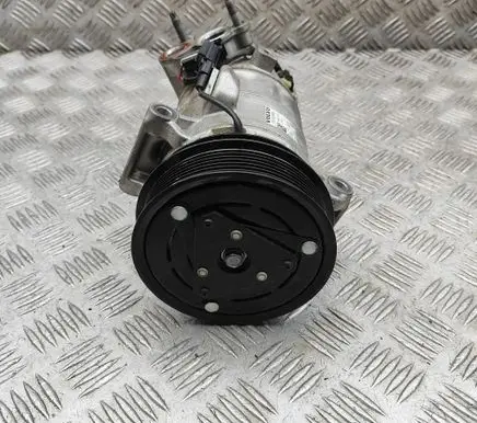 Volvo XC60 Air conditioning (A/C) compressor (pump) 31497908 P31497908