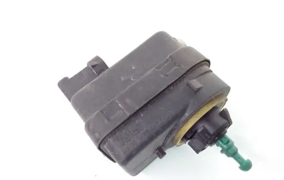 Renault Megane I Headlight level adjustment motor 7700840141