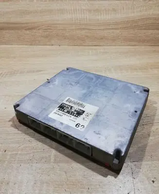 Toyota Avensis T250 Engine control unit/module ECU 8966105690
