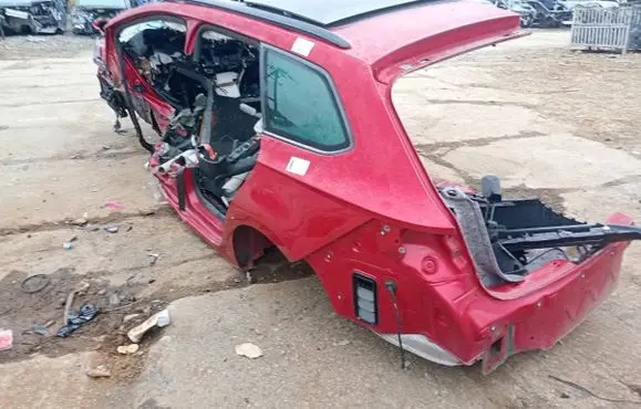 Seat Leon (5F) Front quarter panel 