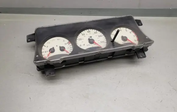 Chrysler PT Cruiser Speedometer (instrument cluster) 04671803AE