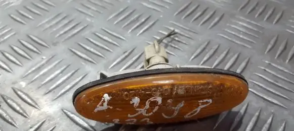 Mazda 323 Front fender indicator light