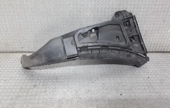 Volvo XC90 Front bumper mounting bracket 08620563