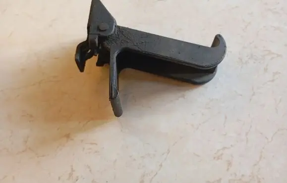 Renault Laguna II Engine bonnet (hood) release handle 000945