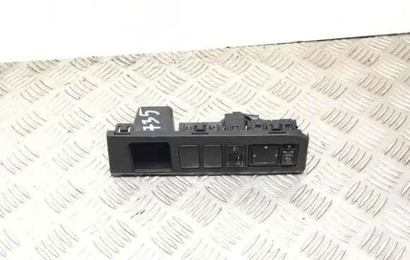 Wing mirror switch