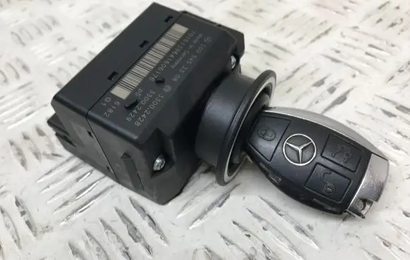 Mercedes-Benz CLK A209 C209 Ignition lock 2095453308