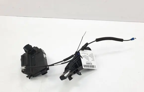 Citroen C4 II Picasso Front door lock 9810310280