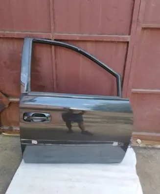 Chrysler Voyager Front door