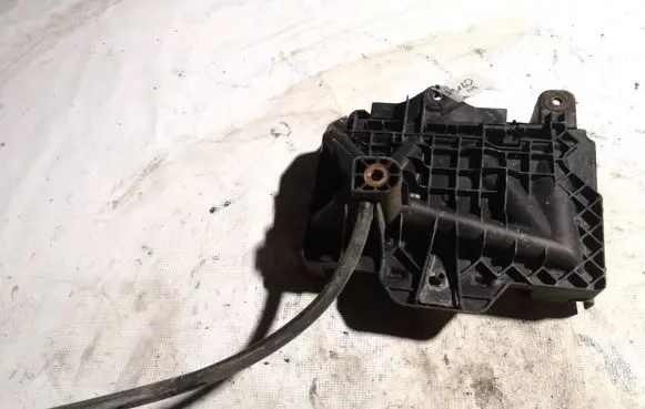 Battery box tray