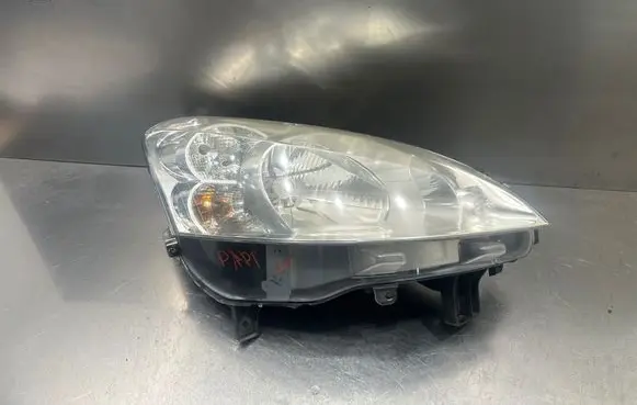 Peugeot Partner Headlight/headlamp 9682829280
