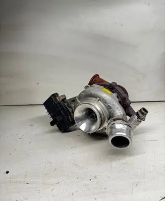 BMW 5 G30 G31 G38 Turbo 857008207 8199760014 TCAE08063