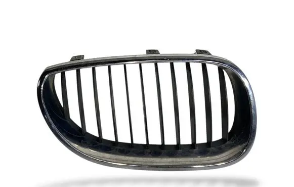 BMW 5 E60 E61 Front bumper upper radiator grill 7027062 51137027062 7065702