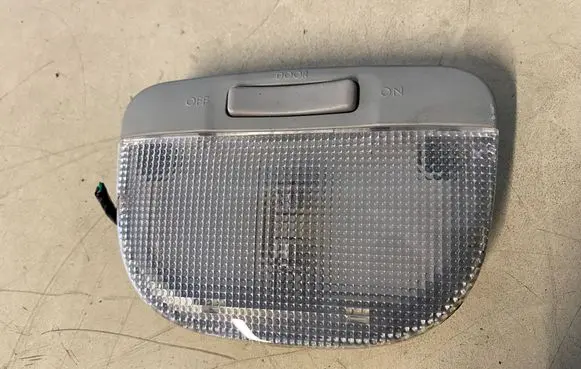 Subaru XV Rear seat light VC12068