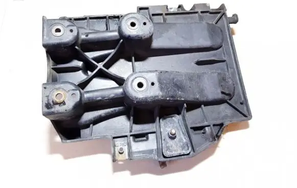 Audi TT Mk1 Battery box tray 8n8804373 547570
