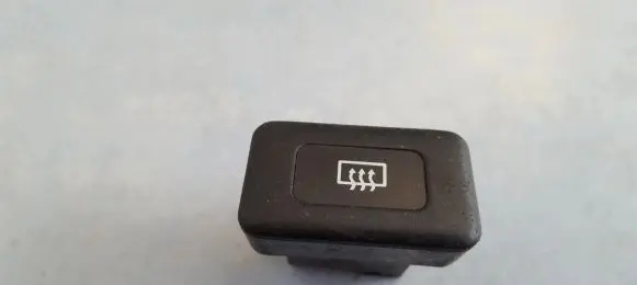 Nissan Sunny Windscreen/window heater switch