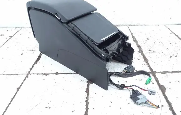 Volvo V70 Armrest 1158258