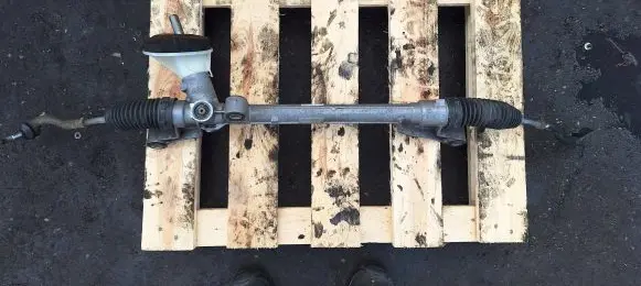 Mazda 2 Steering rack A0008388E