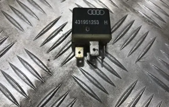 Audi A6 S6 C5 4B Other relay 431951253h