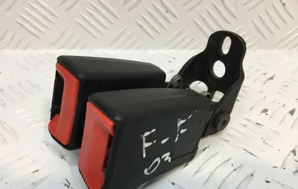 Ford Focus Middle seatbelt buckle (rear) 98ABA63K21AG