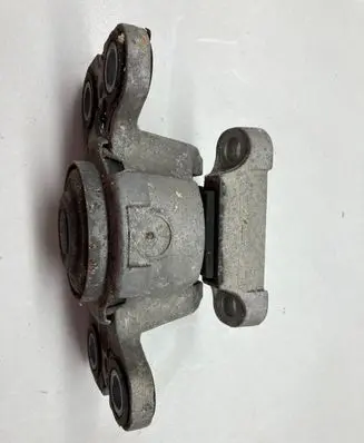 Volvo XC60 Gearbox mount 8G9N7M121 A081009 FDM0C0
