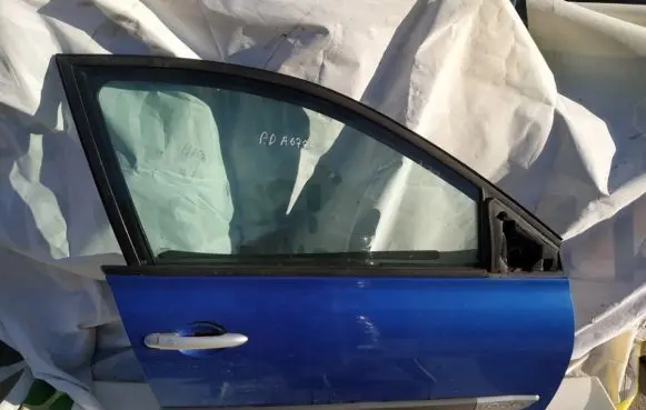 Renault Megane II Front door