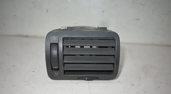 Volkswagen PASSAT B5.5 Dashboard side air vent grill/cover trim 3B0819704D