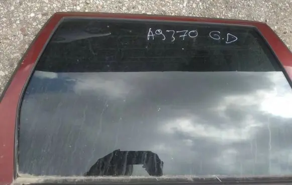 Volvo S70 V70 V70 XC Rear door window glass as2