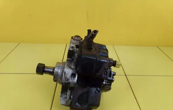 Fiat Ducato Fuel injection high pressure pump 0445020008 2HTR7