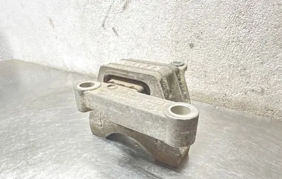 Saab 9-3 Ver1 Engine mount bracket 12785091