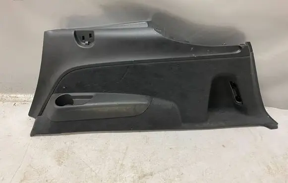 Audi Q7 4M Trunk/boot side trim panel 4M0863880C