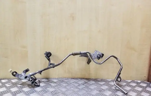 Nissan X-Trail T31 Fuel line pipe
