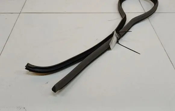 Hyundai Santa Fe Rubber seal rear door 