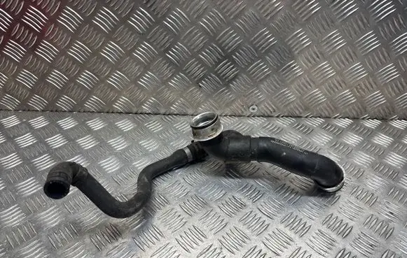 Mercedes-Benz SLK R172 Engine coolant pipe/hose A1725014482 132291 R667065A