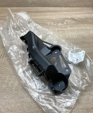 Opel Corsa E Rear bumper mounting bracket 13399580 13399581 RIGHTSIDE