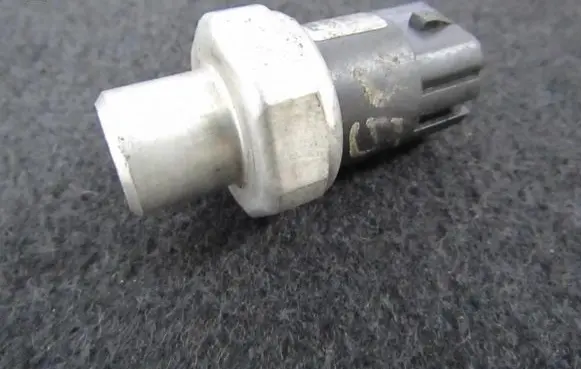 Air conditioning (A/C) pressure sensor