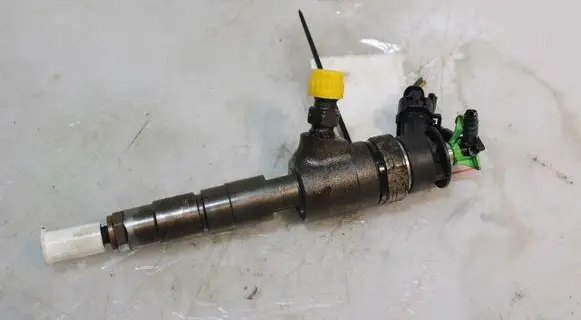 Ford Focus Fuel injector 0445110489