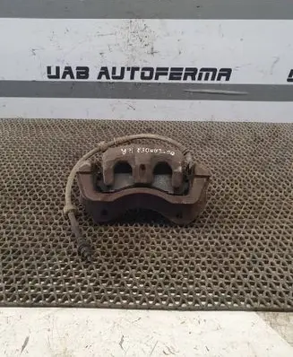 Mitsubishi Outlander Front brake caliper