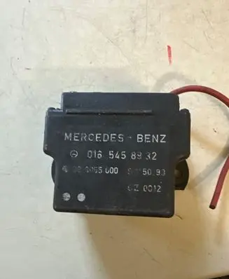 Mercedes-Benz Sprinter W901 W902 W903 W904 Glow plug pre-heat relay 0165458932