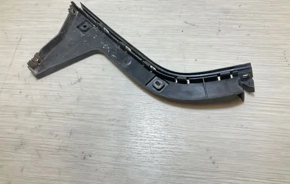 Volvo C70 Rear bumper mounting bracket 09466906