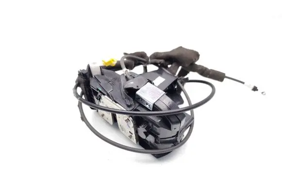 Nissan Juke I F15 Front door lock