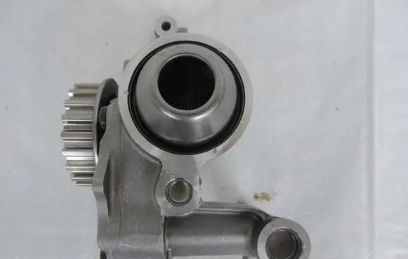 Ford Fiesta Oil pump E3BG-6600-DC