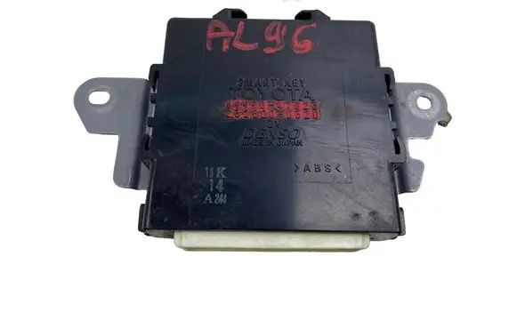 Toyota Prius (XW30) Other control units/modules 8999047023