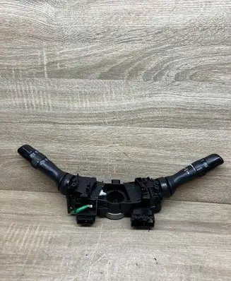 Toyota Yaris Wiper turn signal indicator stalk/switch 173832