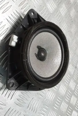 Toyota Corolla Verso E121 Rear door speaker 861600F030